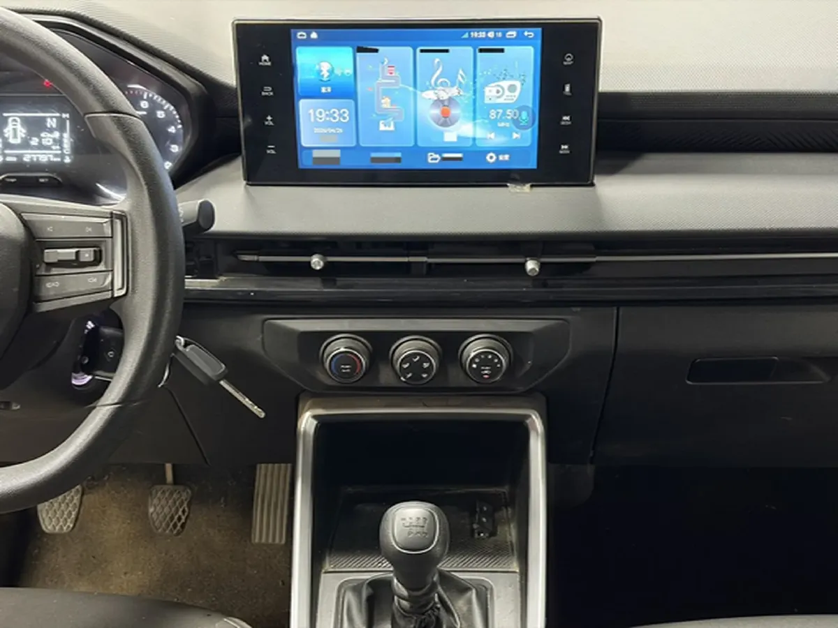 2022 WuLing XingChi 1.5L 99HP L4 6MT,autocango,china used car exporter,china ev exporter,chinese used car exporter,chinese used ev exporter