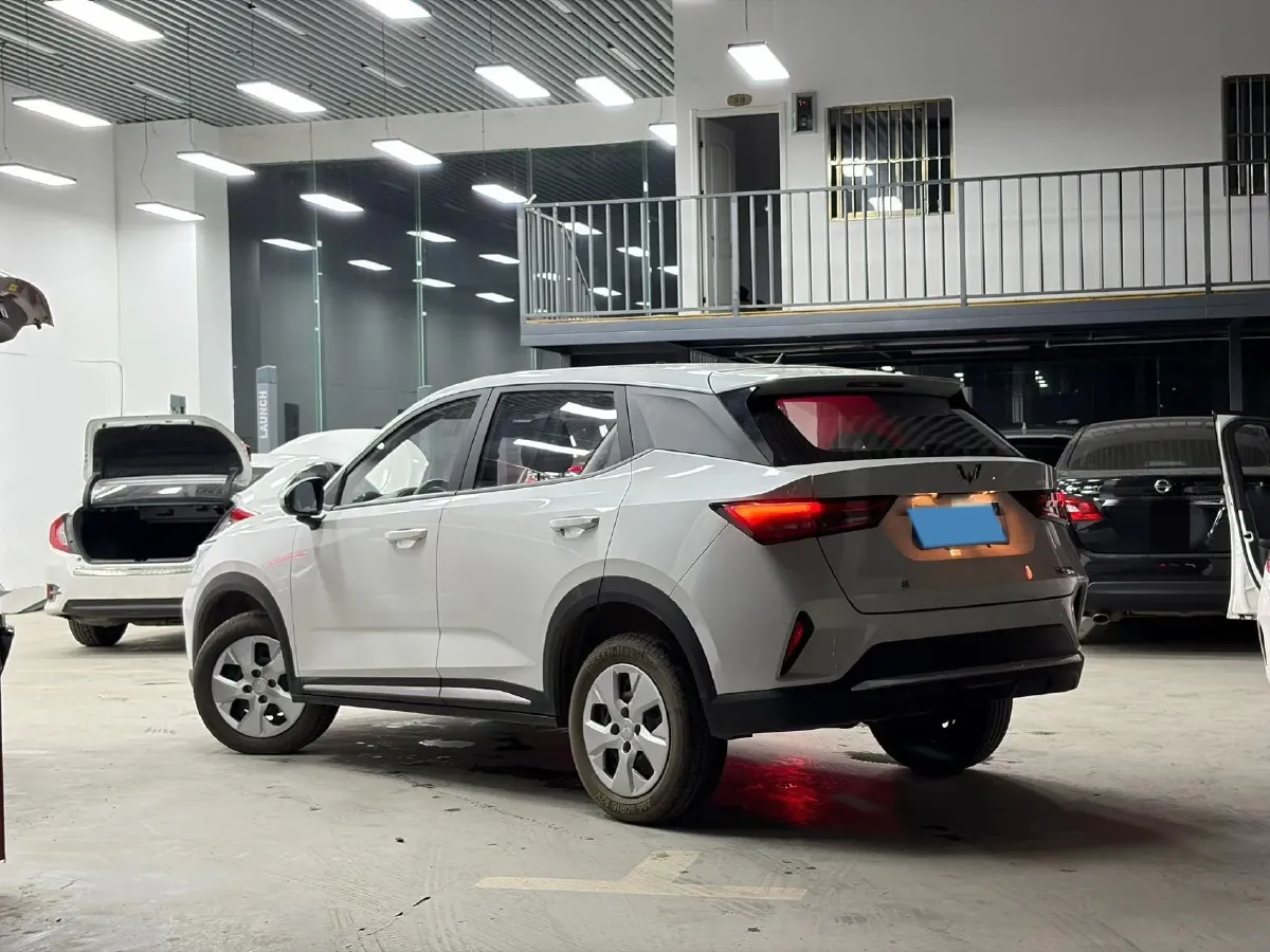 2022 WuLing XingChi 1.5L 99HP L4 6MT,autocango,china used car exporter,china ev exporter,chinese used car exporter,chinese used ev exporter