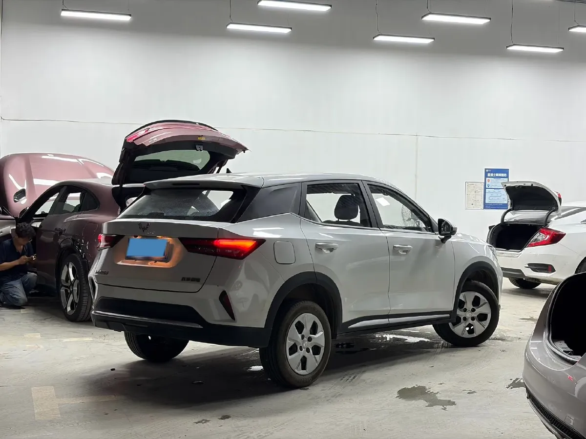 2022 WuLing XingChi 1.5L 99HP L4 6MT,autocango,china used car exporter,china ev exporter,chinese used car exporter,chinese used ev exporter