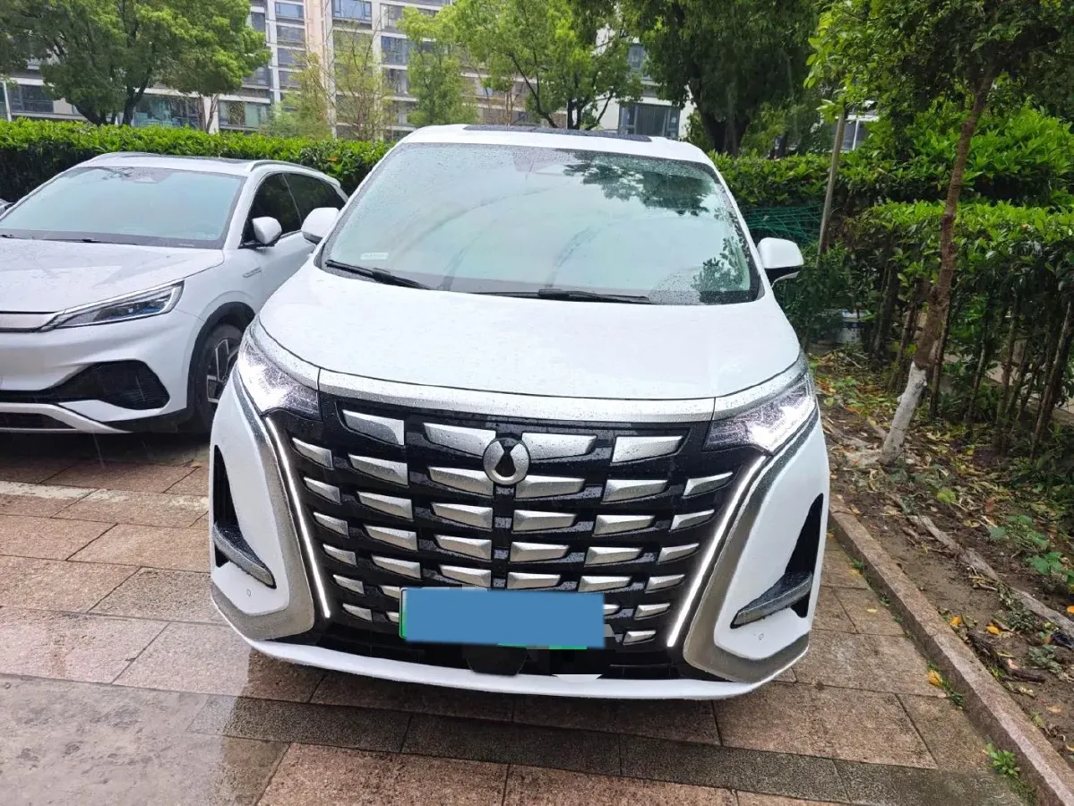 2022 Mercedes-Benz GLC Class 2.0T 197HP L4 9AT,autocango,china used car exporter,china ev exporter,chinese used car exporter,chinese used ev exporter