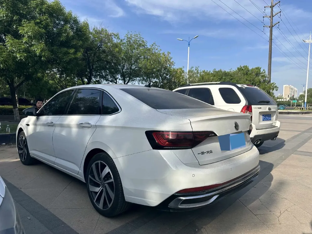 2023 Volkswagen Sagitar 1.5T 160HP L4 7DCT,autocango,china used car exporter,china ev exporter,chinese used car exporter,chinese used ev exporter