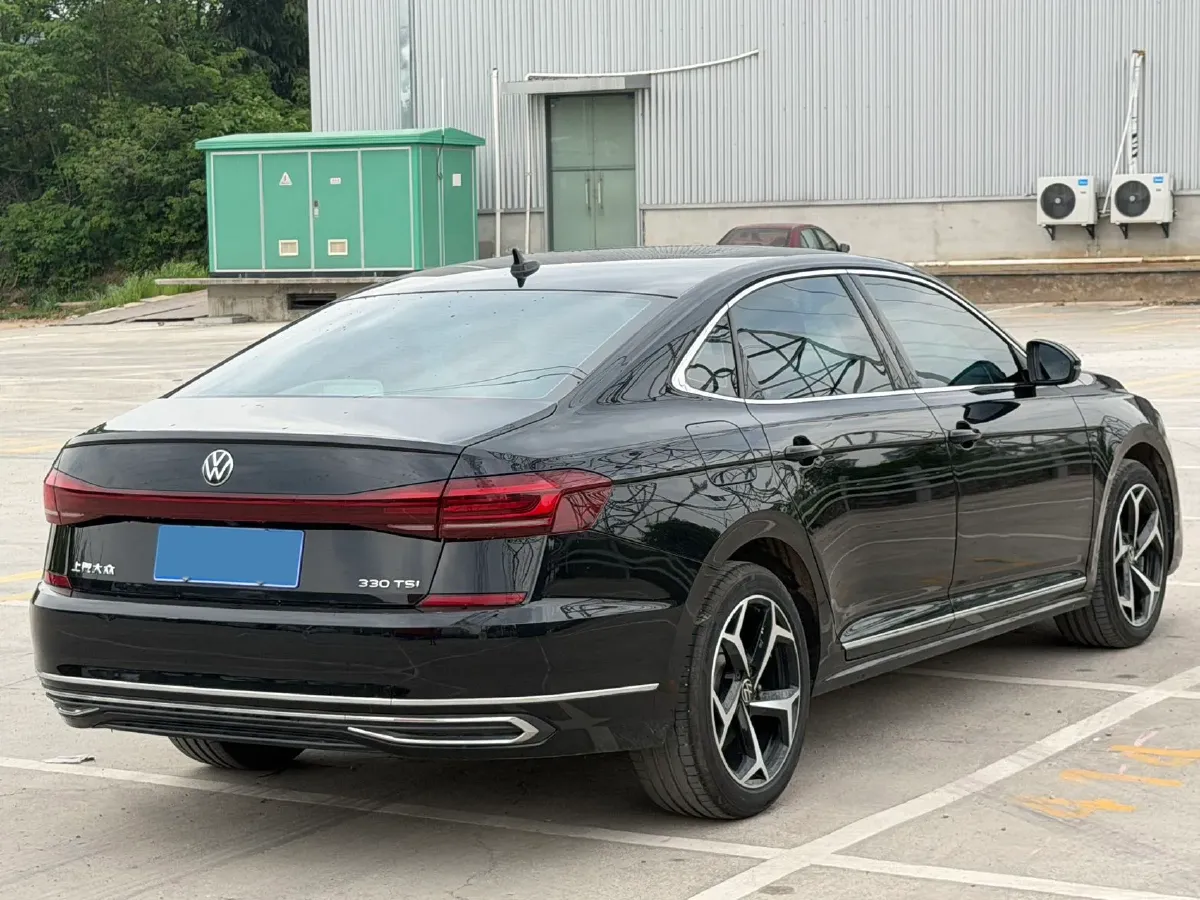 2023 Volkswagen Passat 2.0T 186HP L4 7DCT,autocango,china used car exporter,china ev exporter,chinese used car exporter,chinese used ev exporter