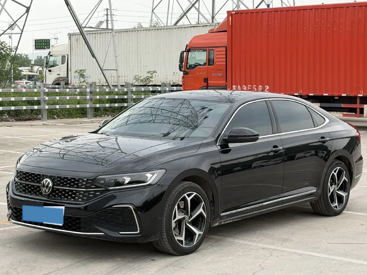 2023 Volkswagen Passat 2.0T 186HP L4 7DCT,autocango,china used car exporter,china ev exporter,chinese used car exporter,chinese used ev exporter