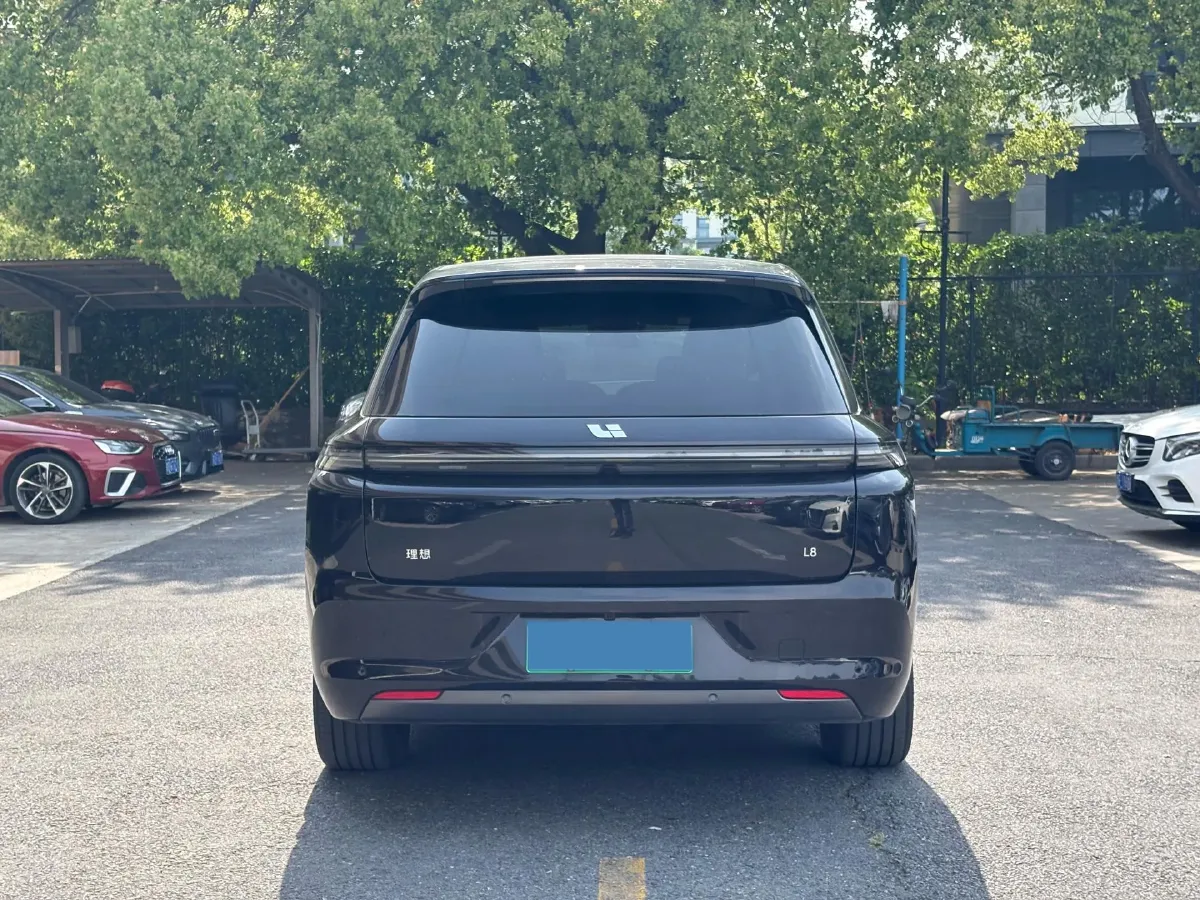 2024 Volvo S60 2.0T 197HP L4 7DCT,autocango,china used car exporter,china ev exporter,chinese used car exporter,chinese used ev exporter