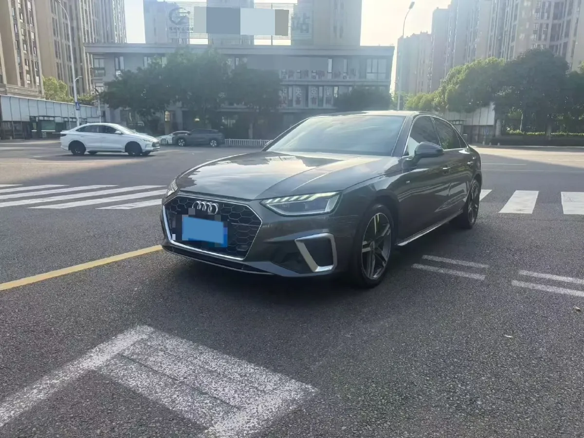 2020 Audi A4L 2.0T 190HP L4 7DCT,autocango,china used car exporter,china ev exporter,chinese used car exporter,chinese used ev exporter