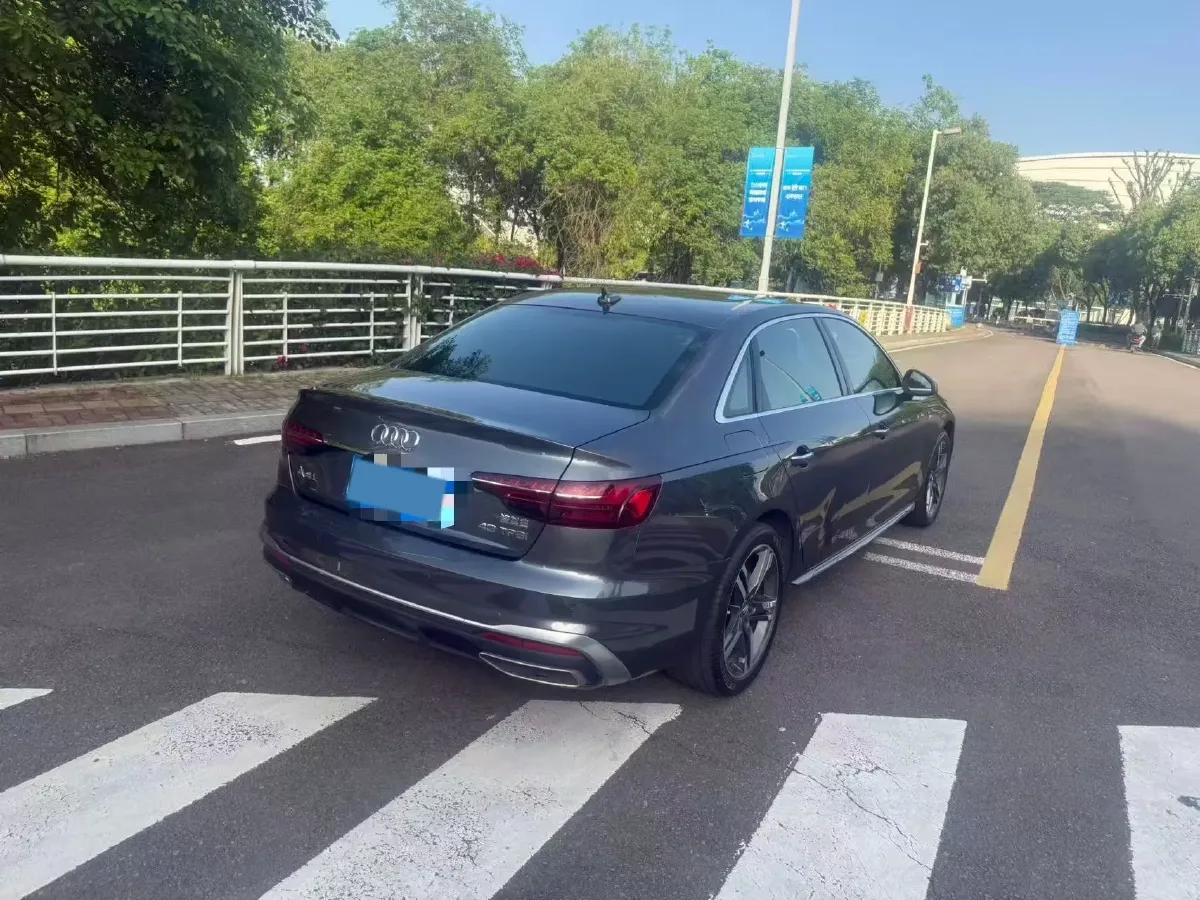 2020 Audi A4L 2.0T 190HP L4 7DCT,autocango,china used car exporter,china ev exporter,chinese used car exporter,chinese used ev exporter