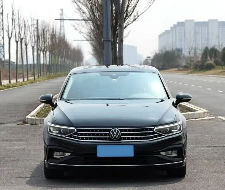 2023 Volkswagen Magotan 2.0T 186HP L4 7DCT,autocango,china used car exporter,china ev exporter,chinese used car exporter,chinese used ev exporter