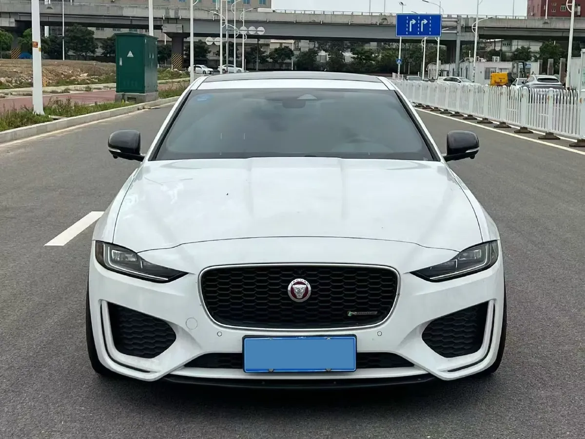 2023 Jaguar XEL 2.0T 250HP L4 8AT,autocango,china used car exporter,china ev exporter,chinese used car exporter,chinese used ev exporter