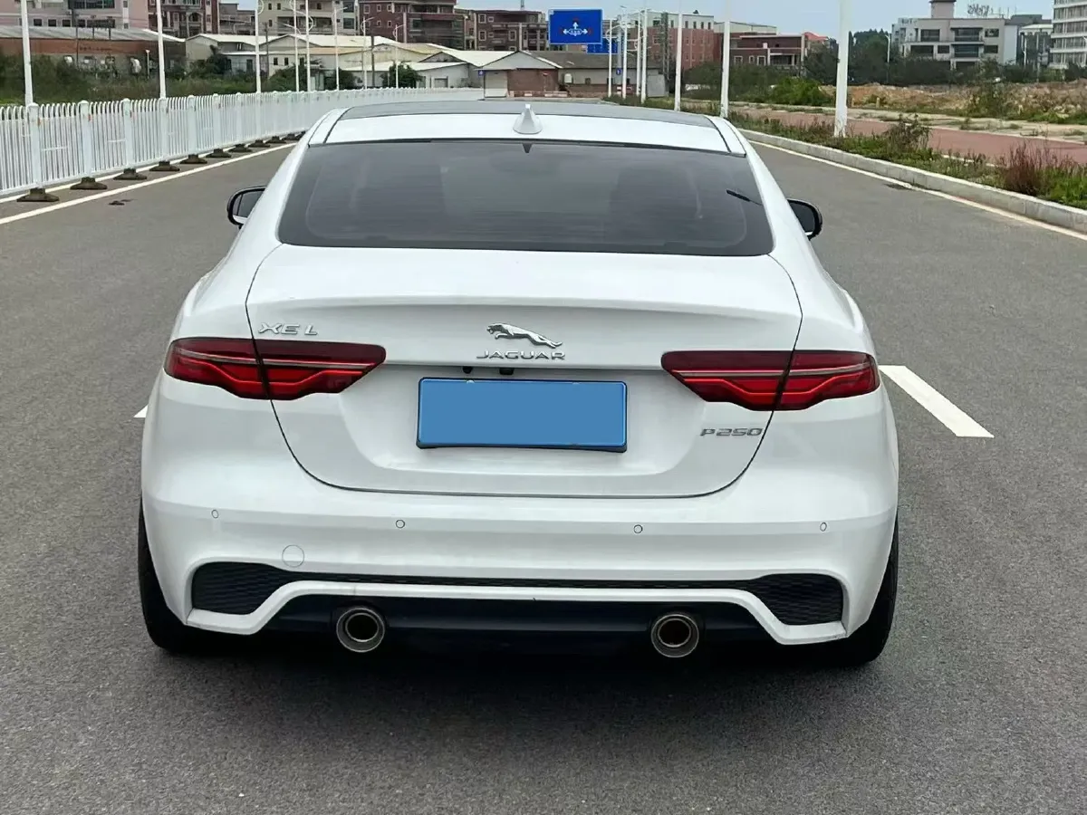 2023 Jaguar XEL 2.0T 250HP L4 8AT,autocango,china used car exporter,china ev exporter,chinese used car exporter,chinese used ev exporter