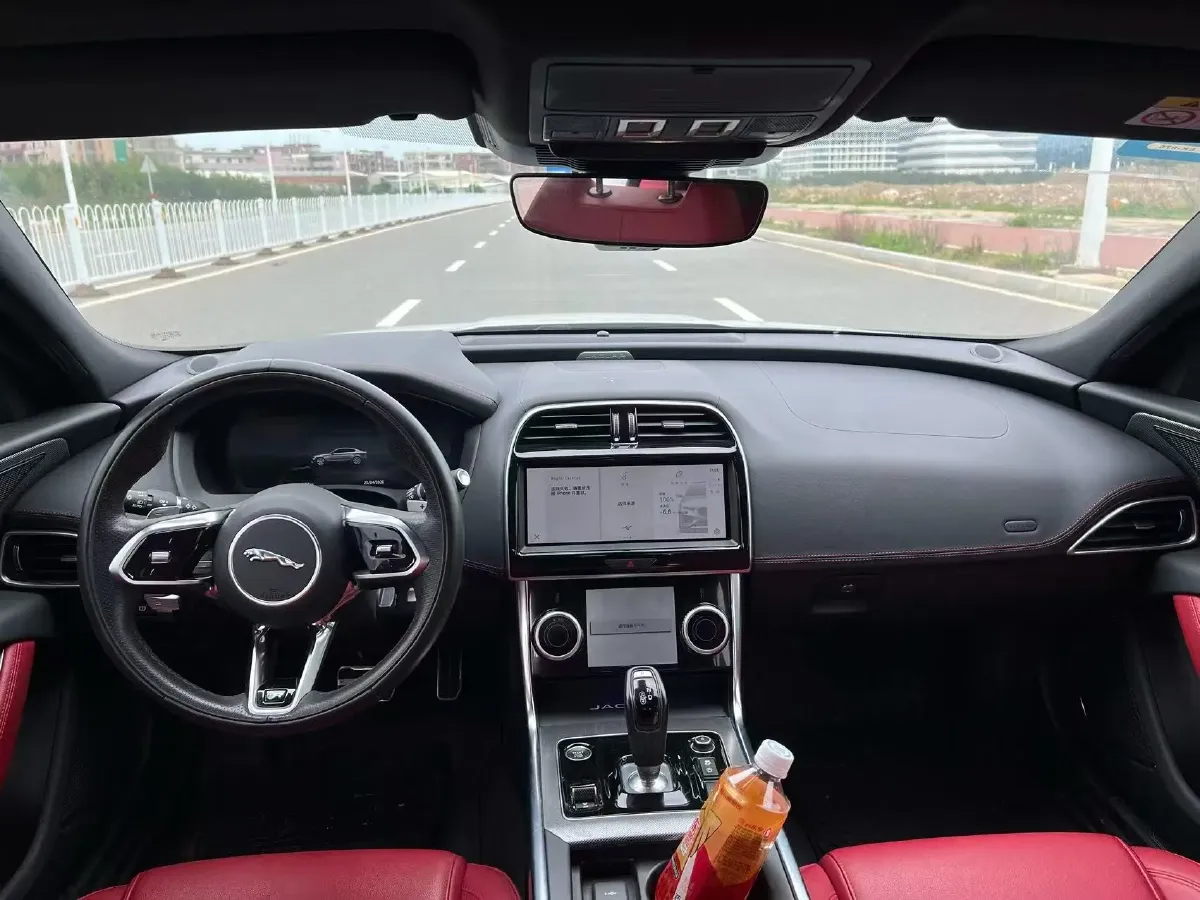 2023 Jaguar XEL 2.0T 250HP L4 8AT,autocango,china used car exporter,china ev exporter,chinese used car exporter,chinese used ev exporter