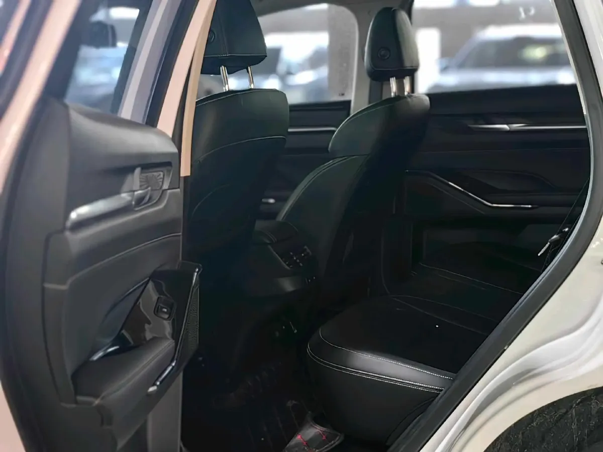 2021 Haval H6 1.5T 169HP L4 7DCT,autocango,china used car exporter,china ev exporter,chinese used car exporter,chinese used ev exporter