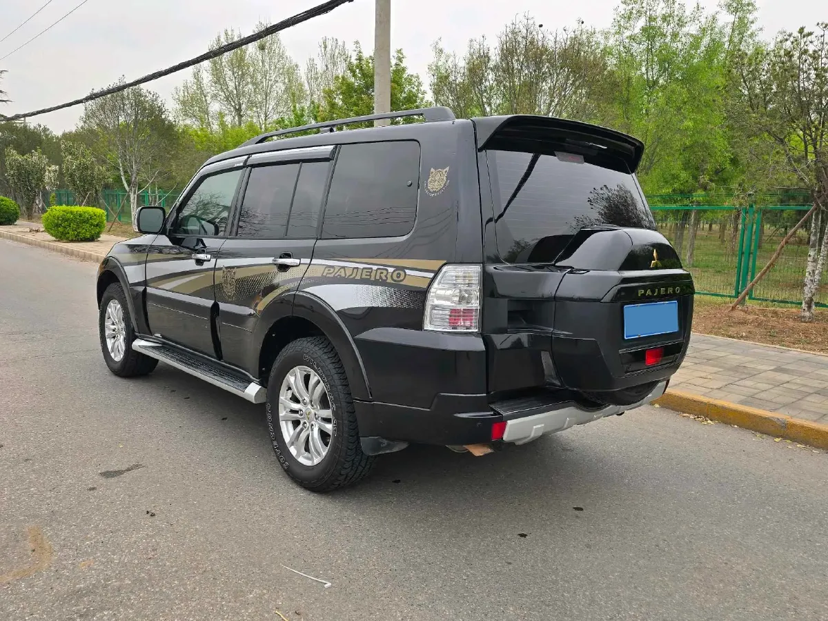 2017 Honda Jade 1.8L 141HP L4 5AT,autocango,china used car exporter,china ev exporter,chinese used car exporter,chinese used ev exporter