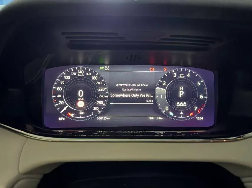 2021 Land Rover Range Rover Evoque 2.0T 249HP L4 9AT,autocango,china used car exporter,china ev exporter,chinese used car exporter,chinese used ev exporter