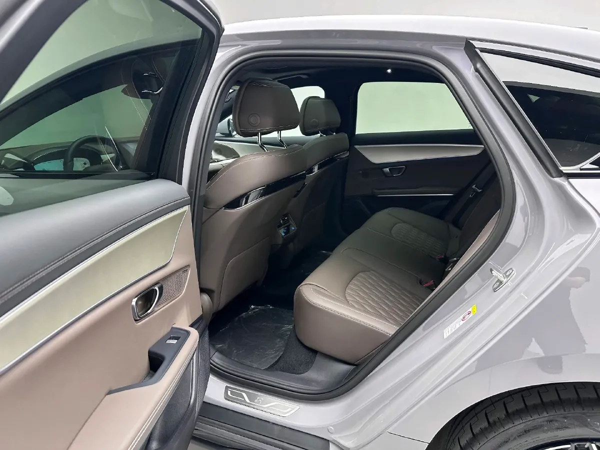 2025 BYD Han 1.5T 156HP L4 E-CVT PHEV,autocango,china used car exporter,china ev exporter,chinese used car exporter,chinese used ev exporter