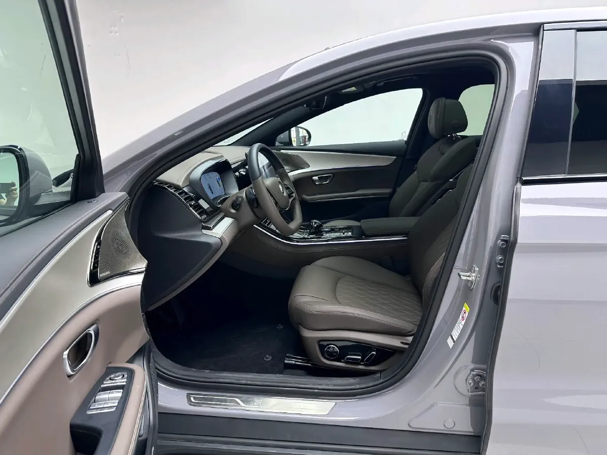 2025 BYD Han 1.5T 156HP L4 E-CVT PHEV,autocango,china used car exporter,china ev exporter,chinese used car exporter,chinese used ev exporter