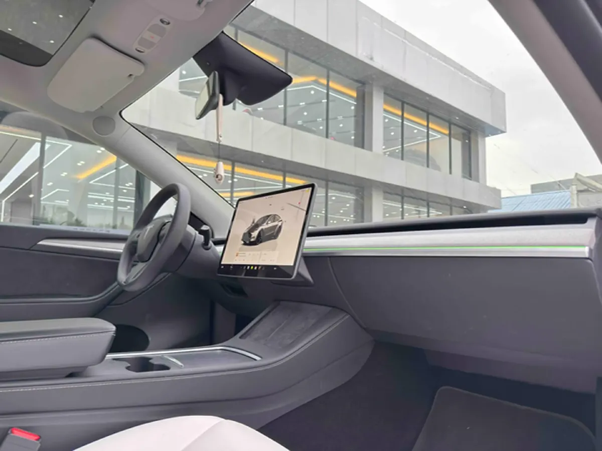 2024 Iveco OuSheng BEV 77.28KWH,autocango,china used car exporter,china ev exporter,chinese used car exporter,chinese used ev exporter