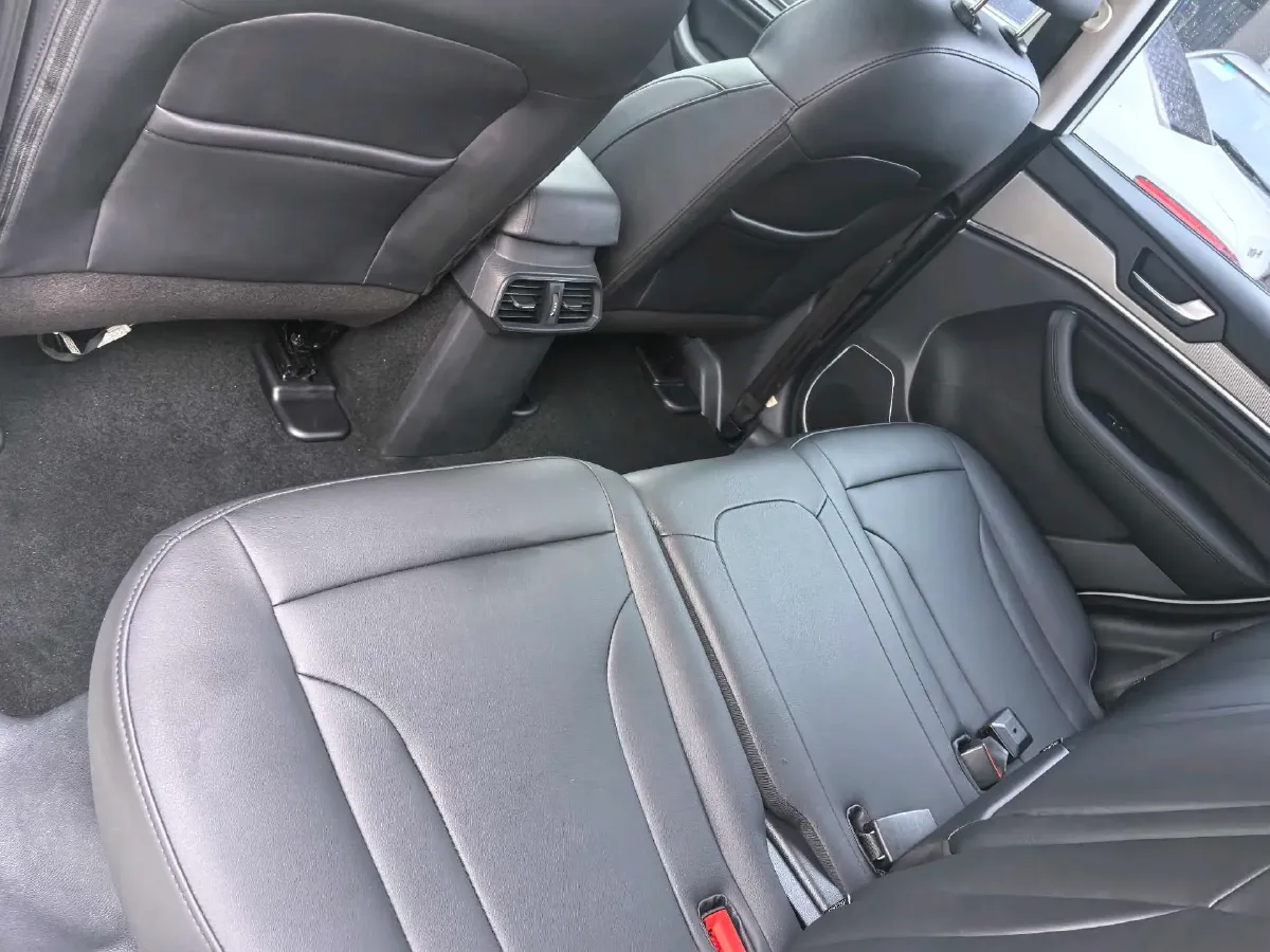 2018 Haval H6 1.5T 150HP L4 7DCT,autocango,china used car exporter,china ev exporter,chinese used car exporter,chinese used ev exporter