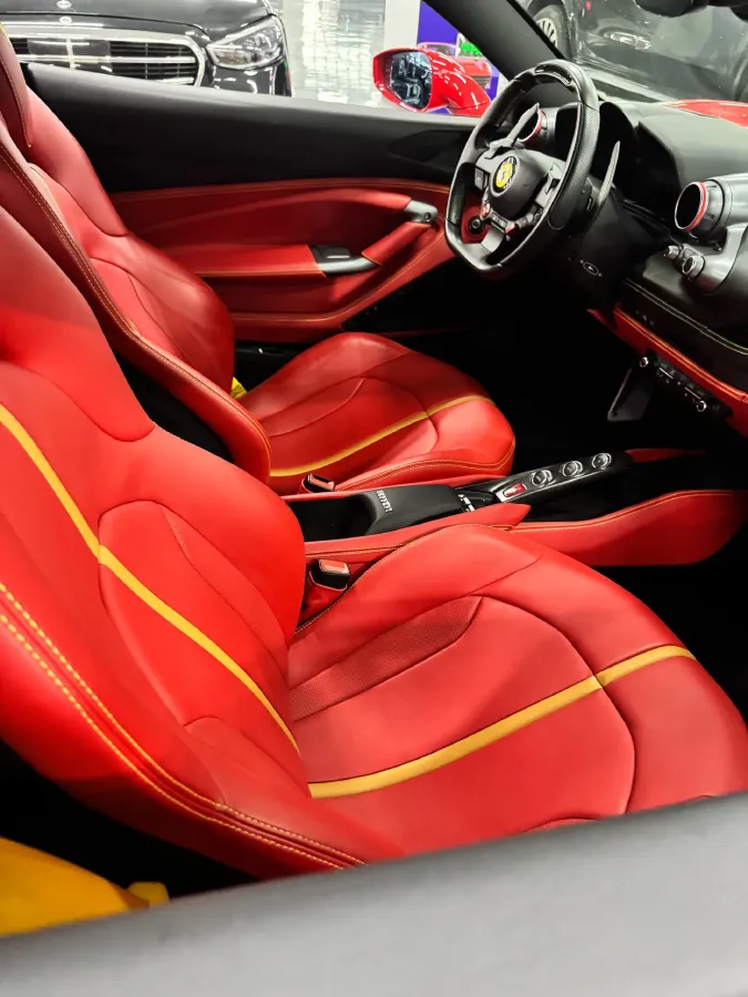 2019 Aston Martin DB11 5.2T 639HP V12 8AT,autocango,china used car exporter,china ev exporter,chinese used car exporter,chinese used ev exporter