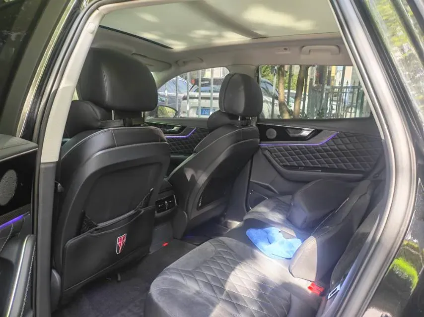 2019 HongQi HS5 2.0T 224HP L4 6AT,autocango,china used car exporter,china ev exporter,chinese used car exporter,chinese used ev exporter