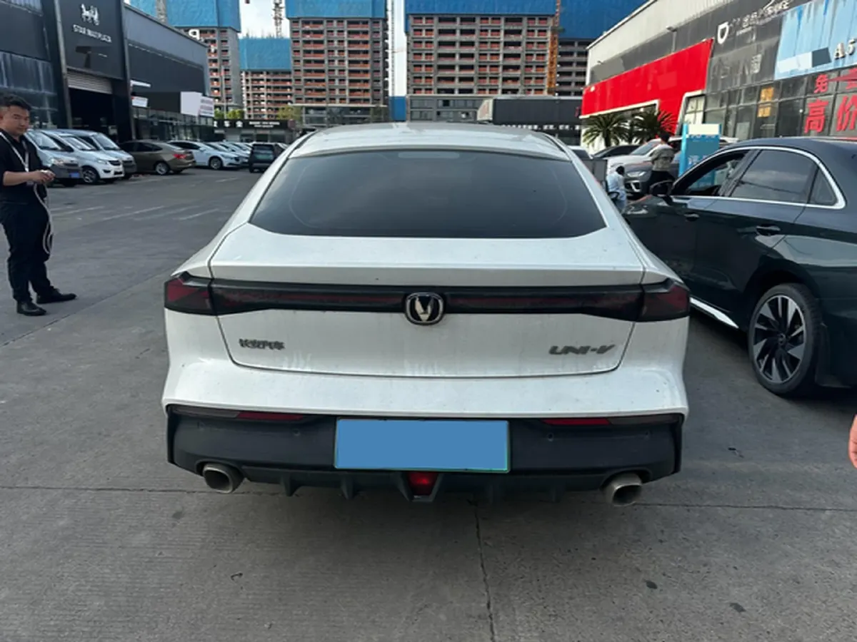 2023 ChangAn UNI-V iDD 1.5T 170HP L4 6TCT PHEV 18.4KWH,autocango,china used car exporter,china ev exporter,chinese used car exporter,chinese used ev exporter