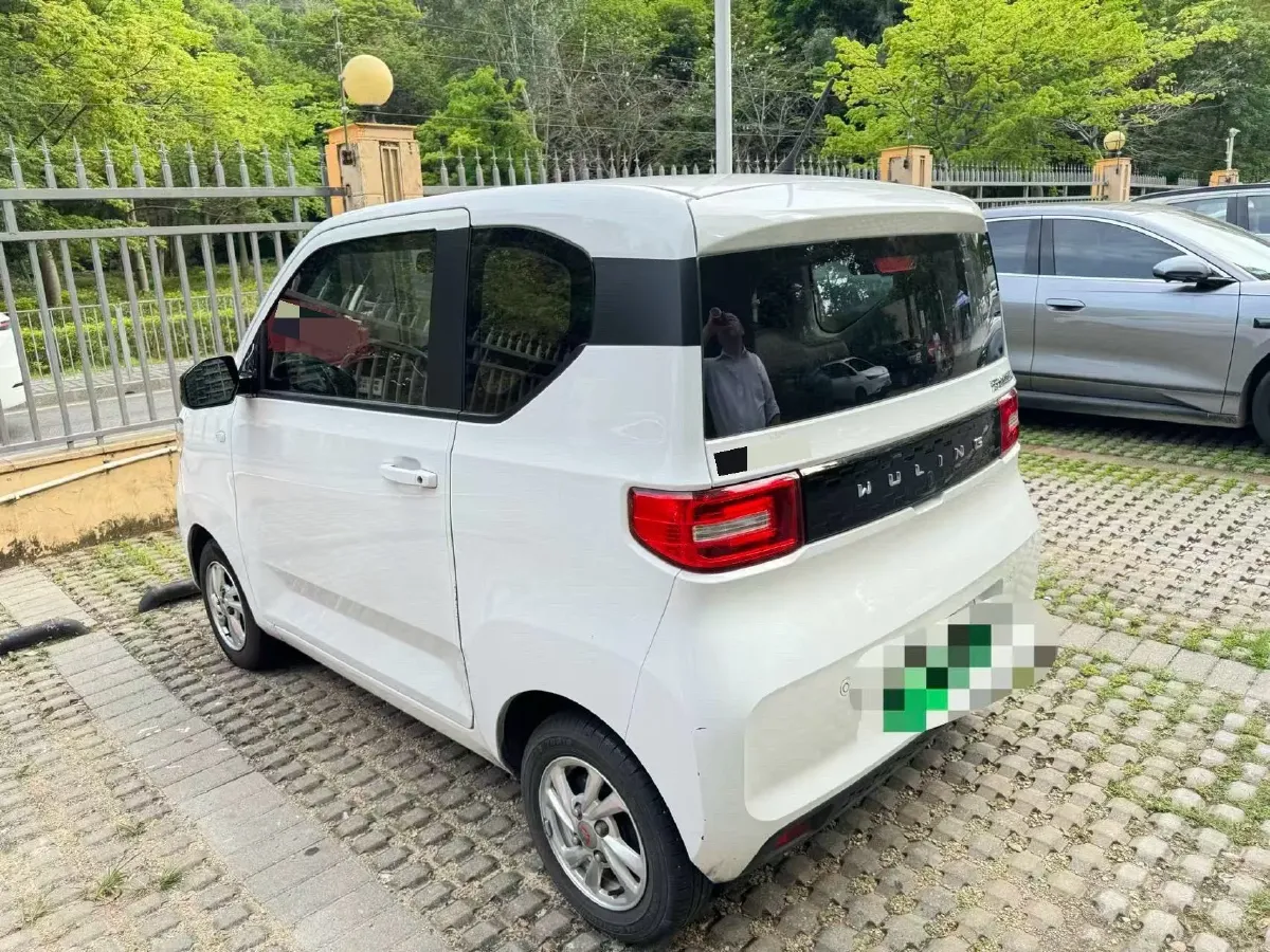 2020 WuLing HongGuang MINI EV BEV 13.8KWH,autocango,china used car exporter,china ev exporter,chinese used car exporter,chinese used ev exporter