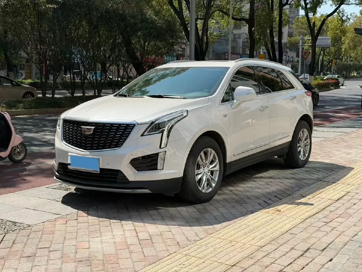 2022 Cadillac XT5 2.0T 237HP L4 9AT,autocango,china used car exporter,china ev exporter,chinese used car exporter,chinese used ev exporter