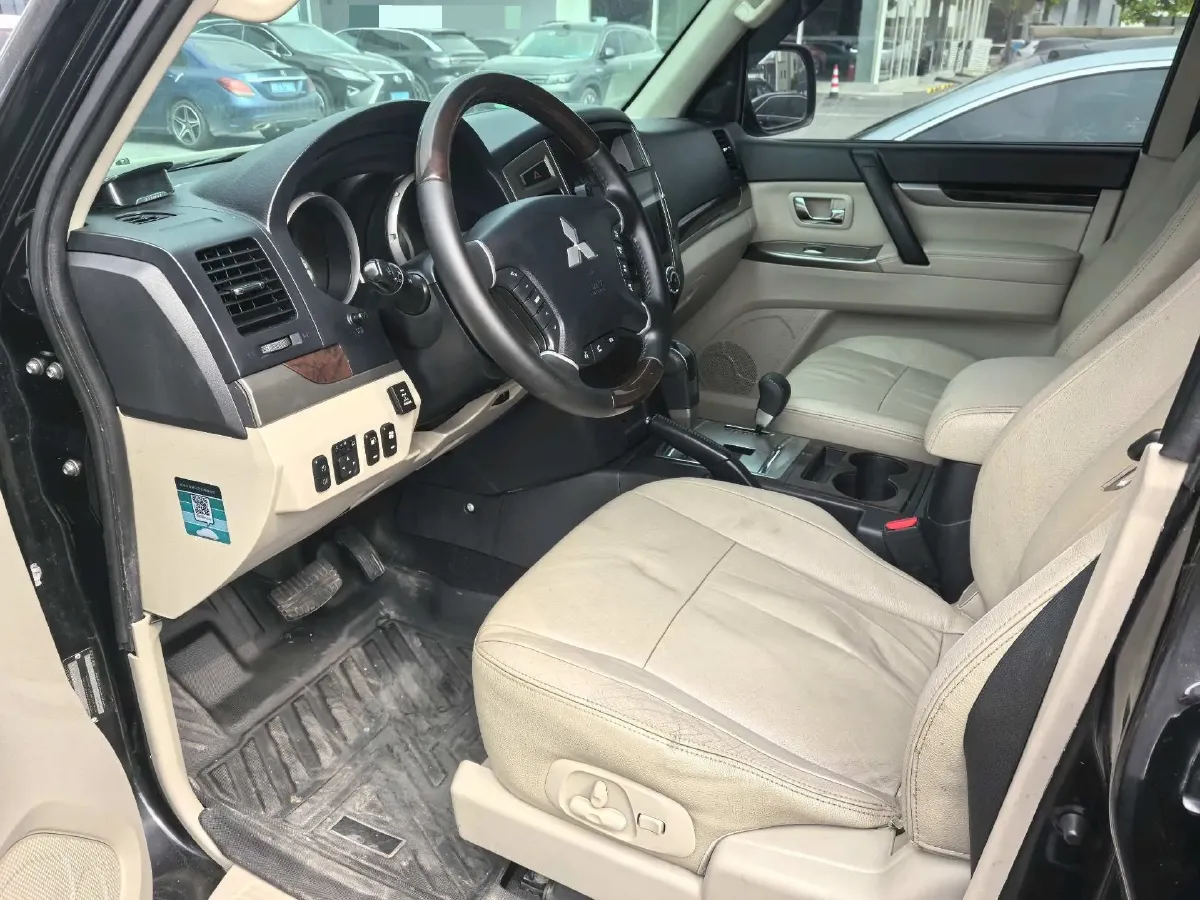 2017 Honda Jade 1.8L 141HP L4 5AT,autocango,china used car exporter,china ev exporter,chinese used car exporter,chinese used ev exporter