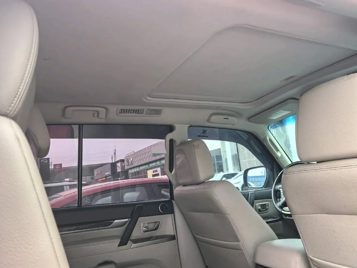 2017 Honda Jade 1.8L 141HP L4 5AT,autocango,china used car exporter,china ev exporter,chinese used car exporter,chinese used ev exporter