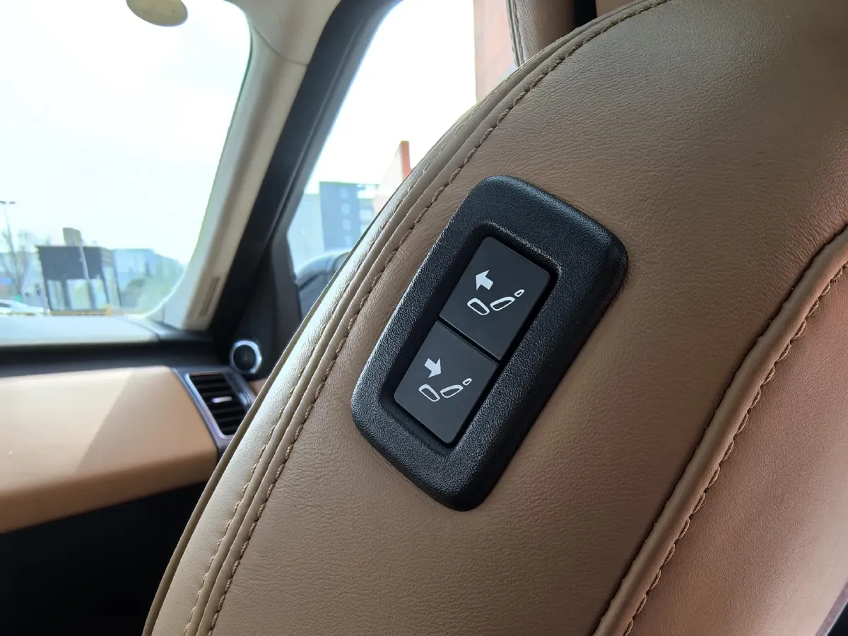 2020 Land Rover Range Rover Sport 3.0T 360HP L6 8AT,autocango,china used car exporter,china ev exporter,chinese used car exporter,chinese used ev exporter