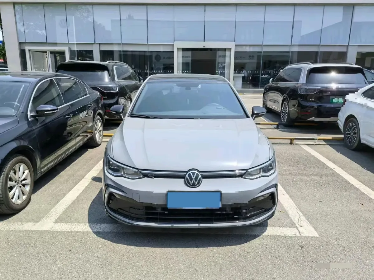 2023 Volkswagen Golf 1.4T 150HP L4 7DCT,autocango,china used car exporter,china ev exporter,chinese used car exporter,chinese used ev exporter