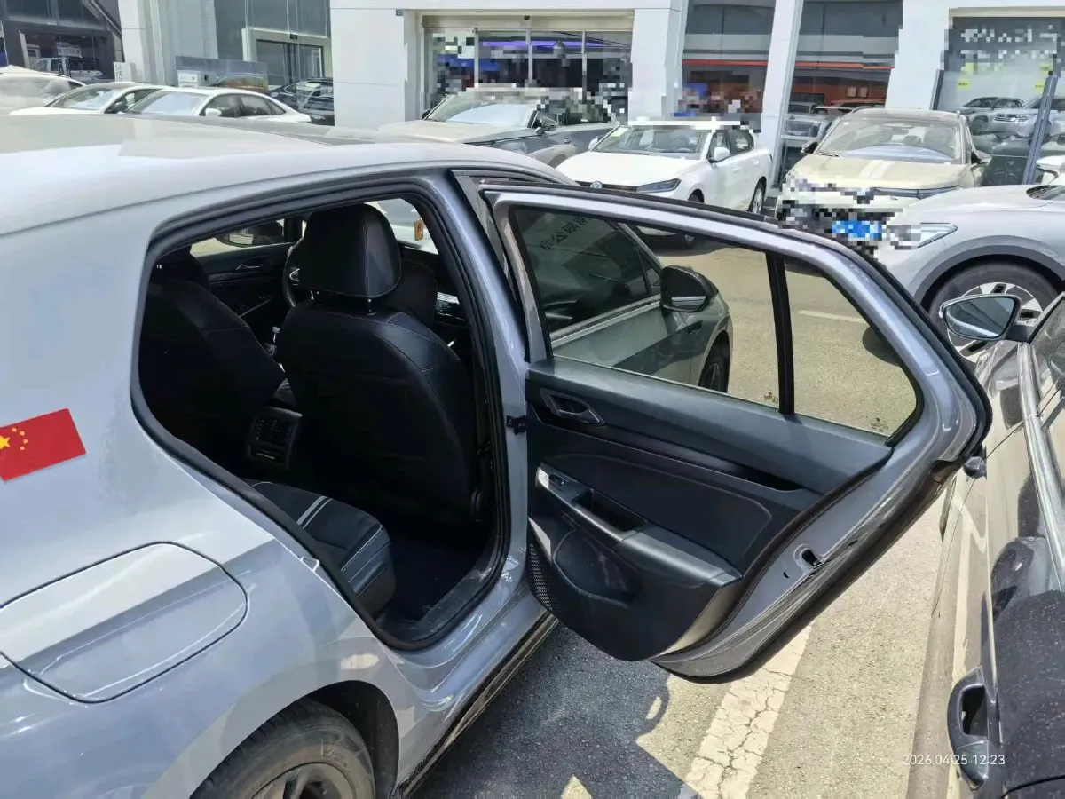 2023 Volkswagen Golf 1.4T 150HP L4 7DCT,autocango,china used car exporter,china ev exporter,chinese used car exporter,chinese used ev exporter