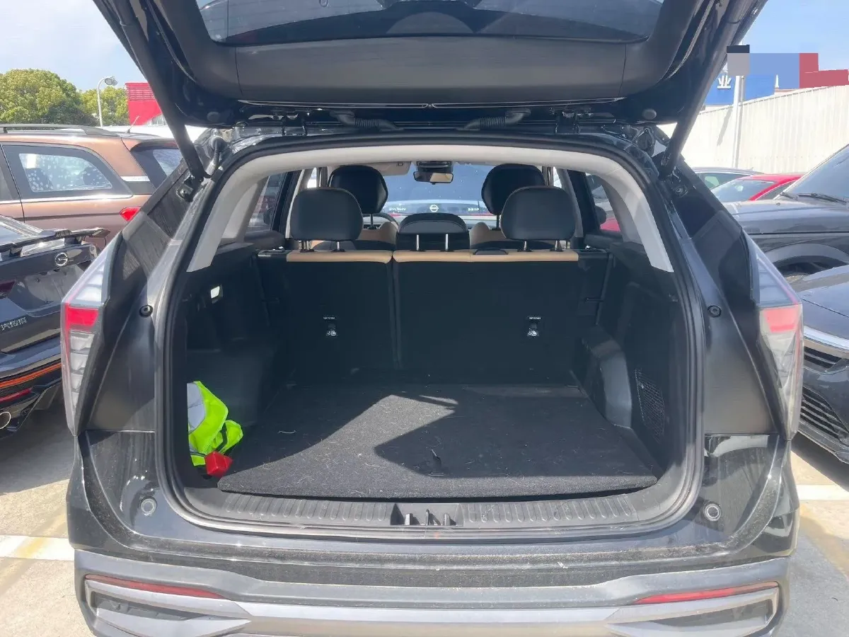 2023 Geely StarRay 1.5T 181HP L4 7DCT,autocango,china used car exporter,china ev exporter,chinese used car exporter,chinese used ev exporter