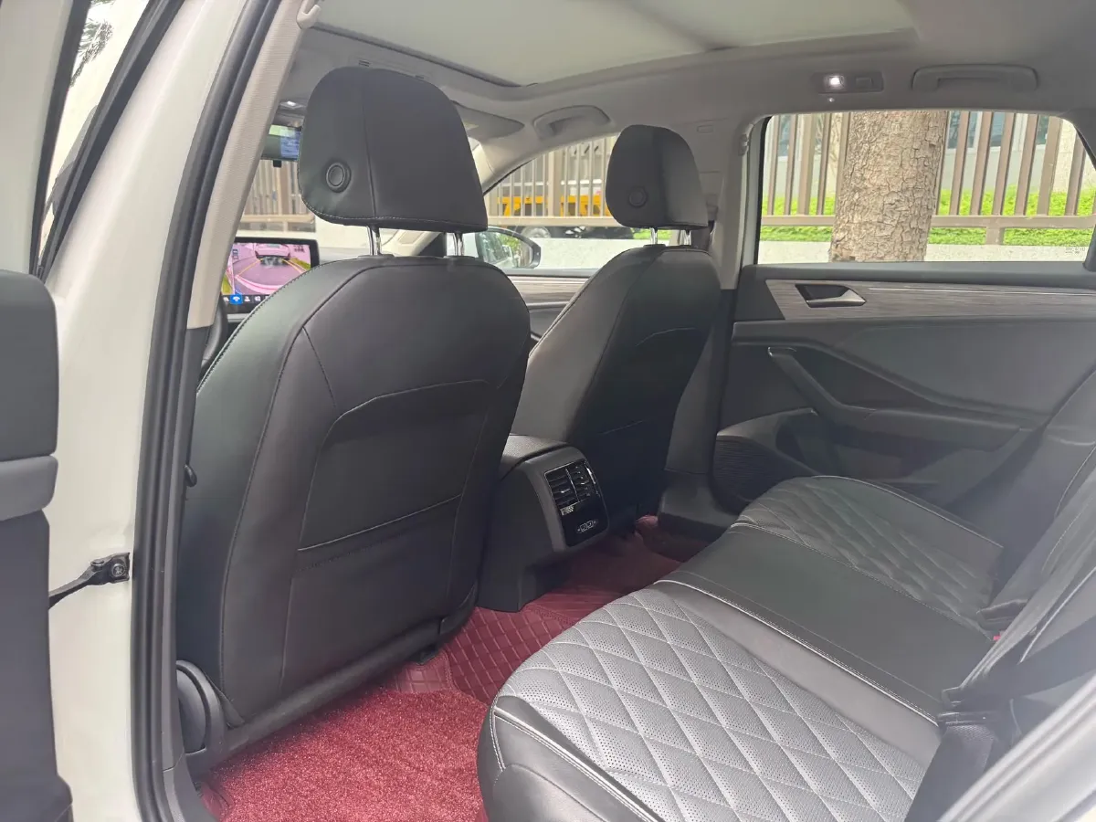 2023 Volkswagen Sagitar 1.5T 160HP L4 7DCT,autocango,china used car exporter,china ev exporter,chinese used car exporter,chinese used ev exporter