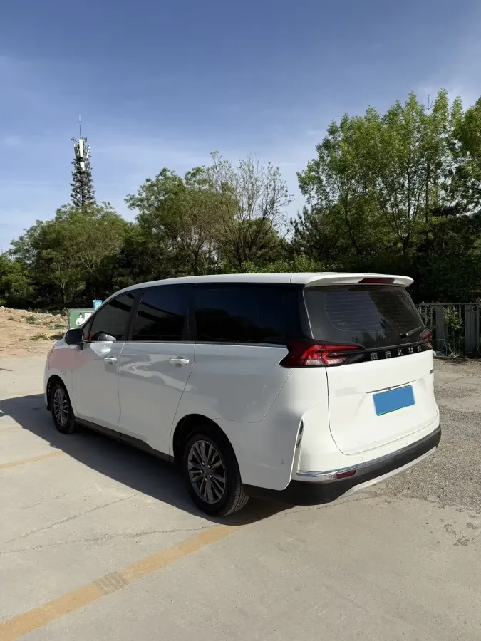 2022 MAXUS Euniq 5 BEV 70KWH,autocango,china used car exporter,china ev exporter,chinese used car exporter,chinese used ev exporter