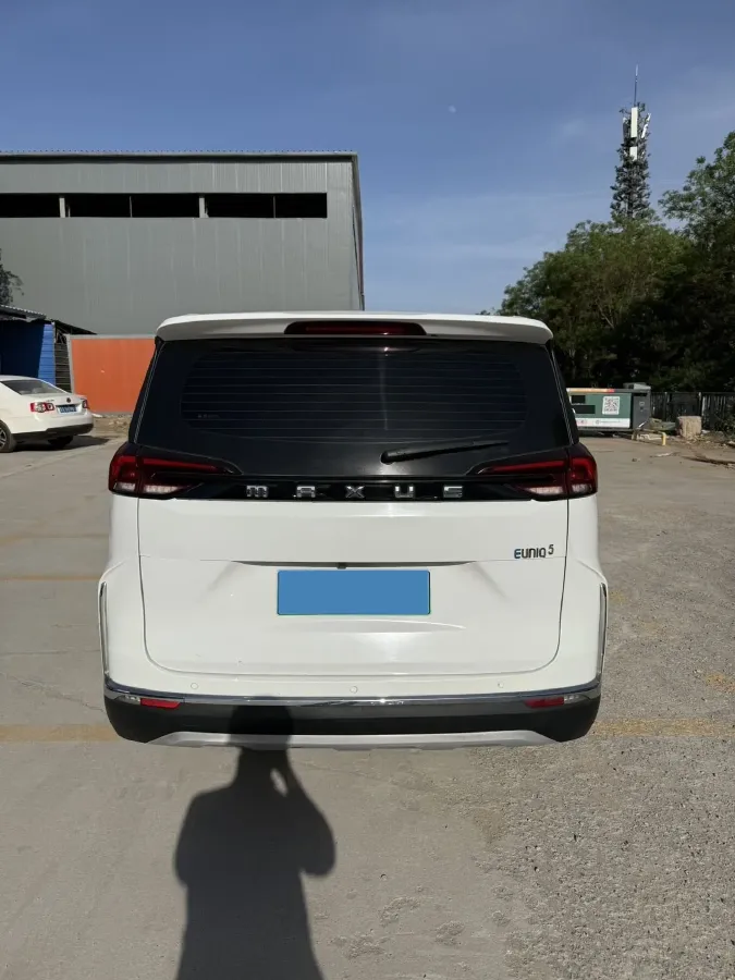 2022 MAXUS Euniq 5 BEV 70KWH,autocango,china used car exporter,china ev exporter,chinese used car exporter,chinese used ev exporter