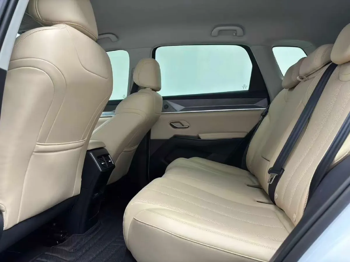 2025 BYD Song Pro 1.5L 101HP L4 E-CVT PHEV 12.9KWH,autocango,china used car exporter,china ev exporter,chinese used car exporter,chinese used ev exporter