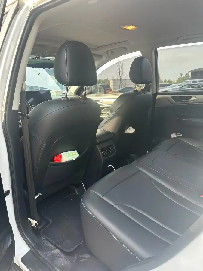 2023 Haval M6 1.5T 150HP L4 7DCT,autocango,china used car exporter,china ev exporter,chinese used car exporter,chinese used ev exporter