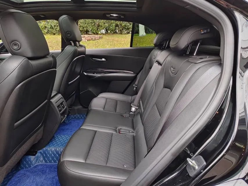 2020 Cadillac XT4 2.0T 237HP L4 9AT,autocango,china used car exporter,china ev exporter,chinese used car exporter,chinese used ev exporter