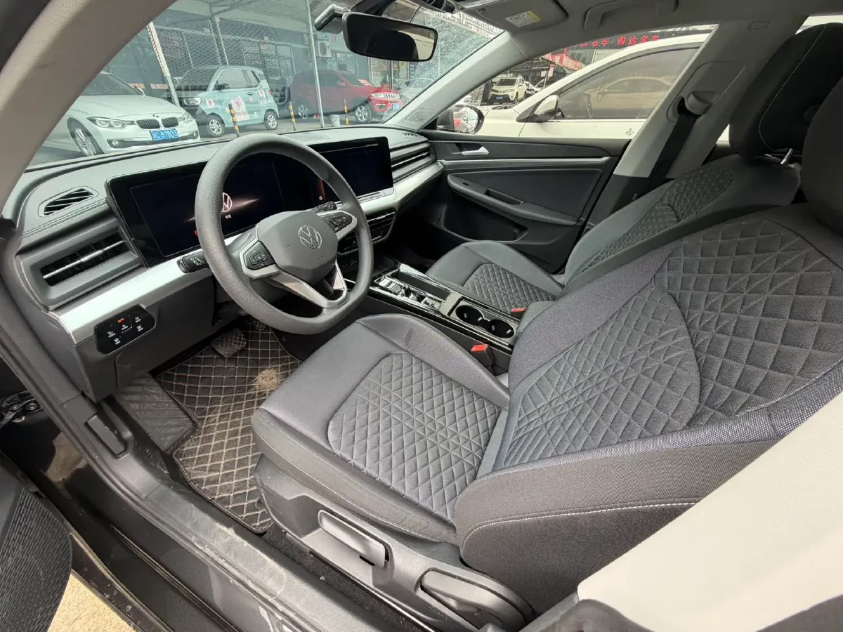 2024 Volkswagen Lamando 1.2T 116HP L4 7DCT,autocango,china used car exporter,china ev exporter,chinese used car exporter,chinese used ev exporter