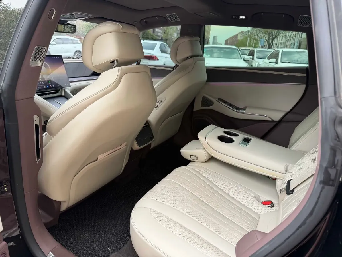 2024 Denza DenzaZ9GT 2.0T 207HP L4 E-CVT PHEV 38.5KWH,autocango,china used car exporter,china ev exporter,chinese used car exporter,chinese used ev exporter