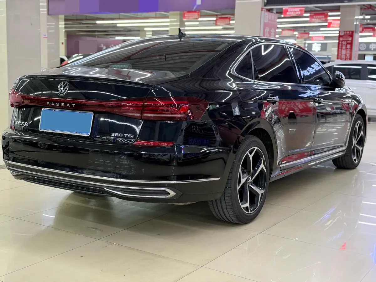 2025 Volkswagen Passat 2.0T 220HP L4 7DCT,autocango,china used car exporter,china ev exporter,chinese used car exporter,chinese used ev exporter