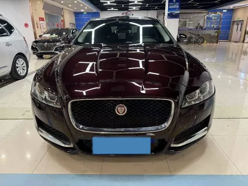 2018 Jaguar XFL 2.0T 200HP L4 8AT,autocango,china used car exporter,china ev exporter,chinese used car exporter,chinese used ev exporter