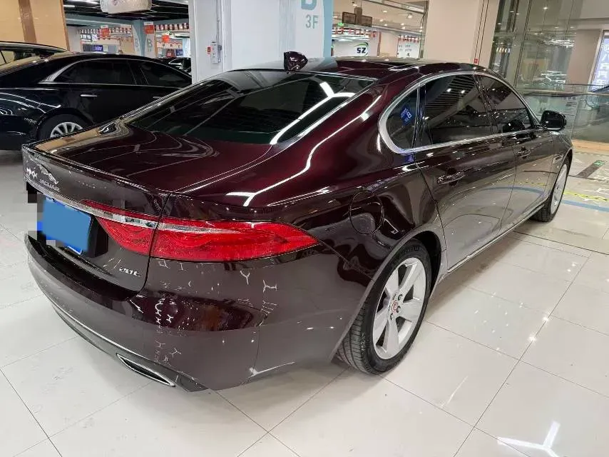 2018 Jaguar XFL 2.0T 200HP L4 8AT,autocango,china used car exporter,china ev exporter,chinese used car exporter,chinese used ev exporter