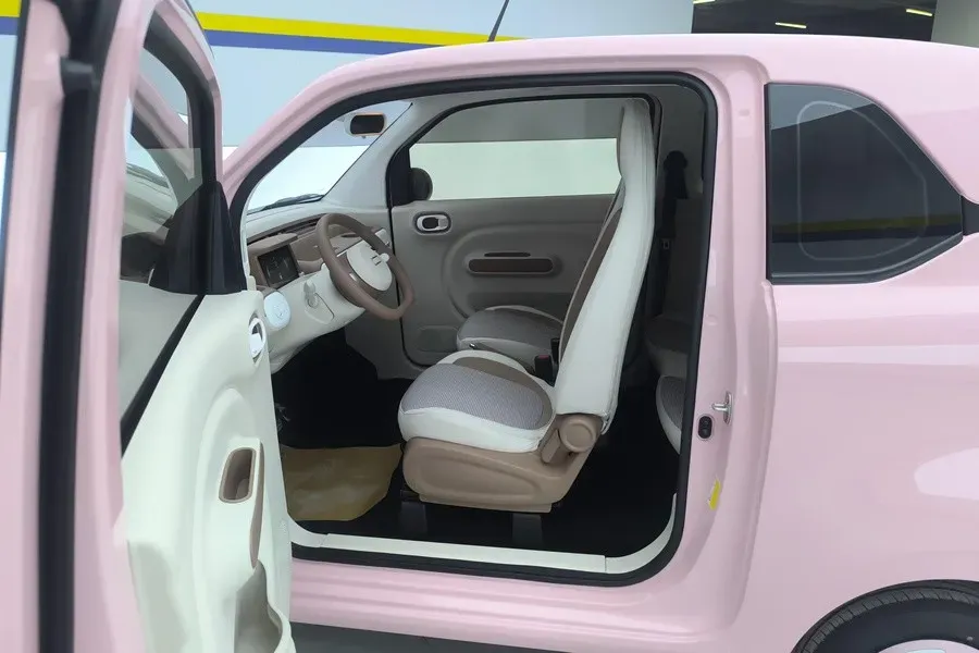 2010 BMW 5 Series 2.0L 152HP L4 6AT,autocango,china used car exporter,china ev exporter,chinese used car exporter,chinese used ev exporter