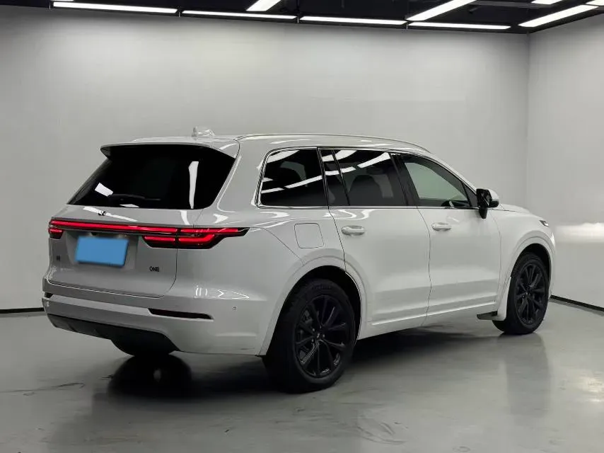 2021 Li ONE Range Extended 131HP REEV 40.5KWH,autocango,china used car exporter,china ev exporter,chinese used car exporter,chinese used ev exporter