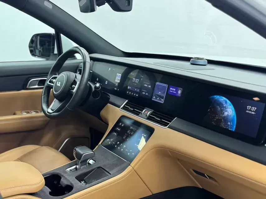 2021 Li ONE Range Extended 131HP REEV 40.5KWH,autocango,china used car exporter,china ev exporter,chinese used car exporter,chinese used ev exporter