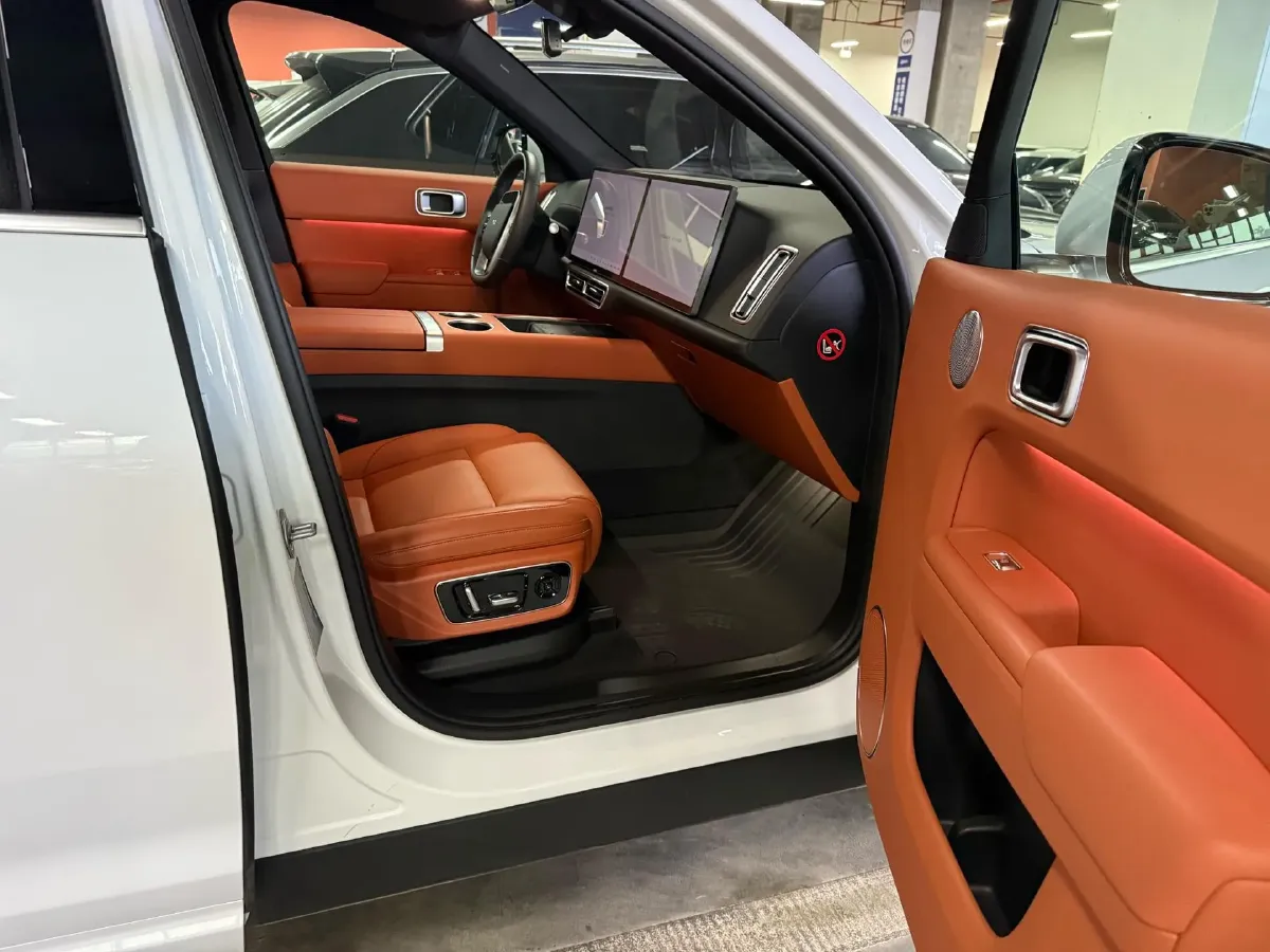 2023 Li L7 Range Extended 154HP REEV 40.9KWH,autocango,china used car exporter,china ev exporter,chinese used car exporter,chinese used ev exporter