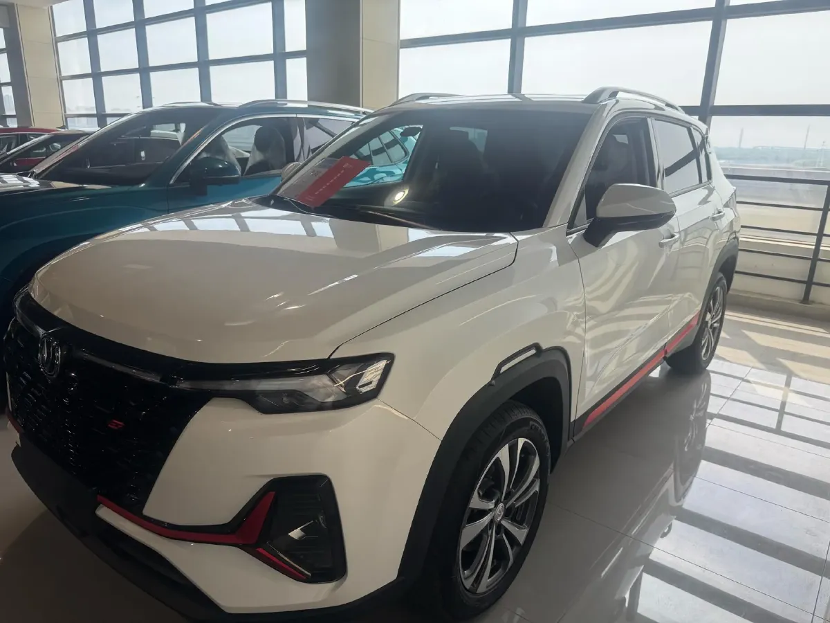 2022 ChangAn CS35 Plus 1.4T 160HP L4 7DCT,autocango,china used car exporter,china ev exporter,chinese used car exporter,chinese used ev exporter