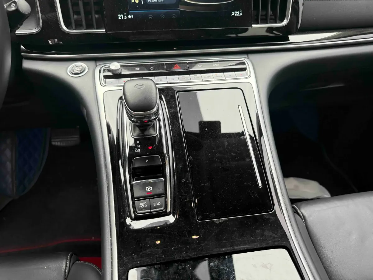 2021 GAC Trumpchi M8 2.0T 252HP L4 8AT,autocango,china used car exporter,china ev exporter,chinese used car exporter,chinese used ev exporter