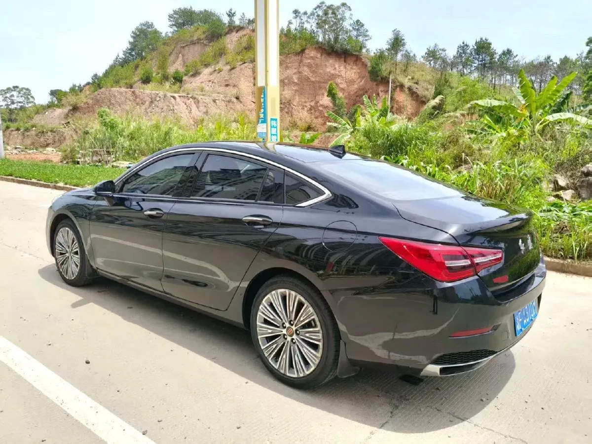 2022 HongQi H5 1.5T 169HP L4 7DCT,autocango,china used car exporter,china ev exporter,chinese used car exporter,chinese used ev exporter